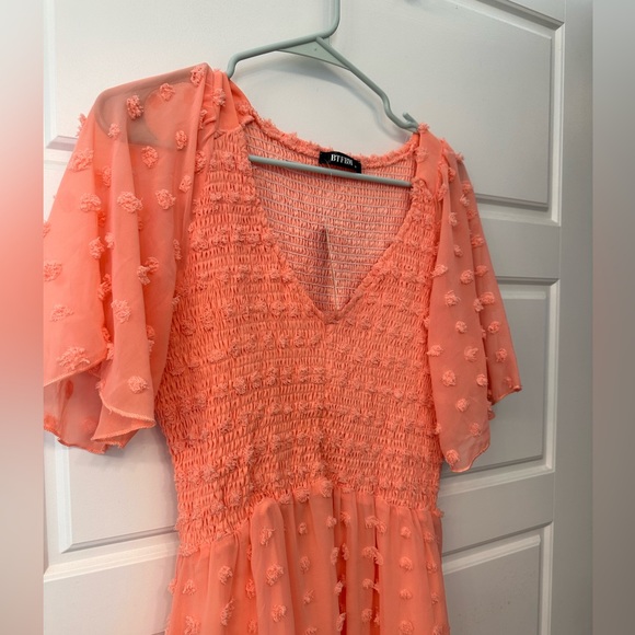 NWT Swiss Dot V Neck Dress - Picture 7 of 7